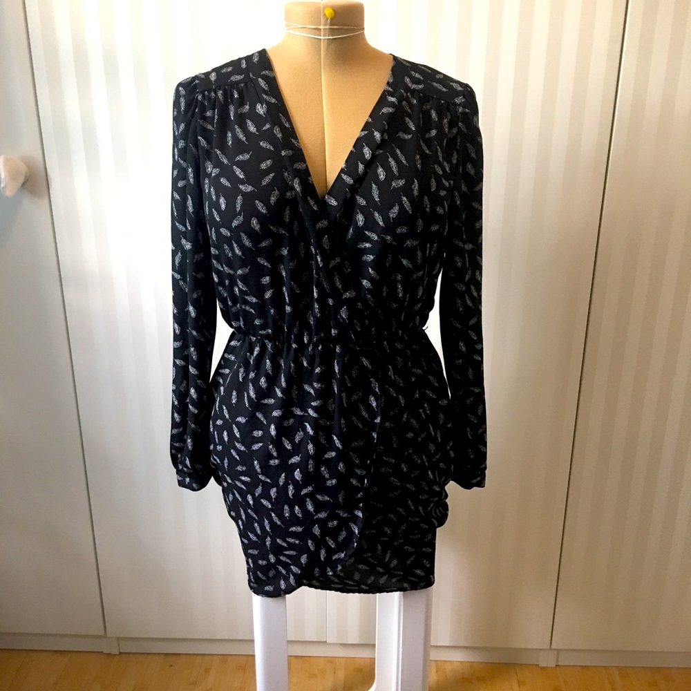 Eclipse black white feather long sleeve mini dress lined Size XS